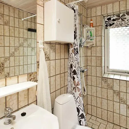 Ferienhaus Two-bedroom Holiday In 14 *
