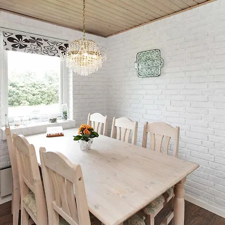 Ferienhaus Two-bedroom Holiday In 14 Hals
